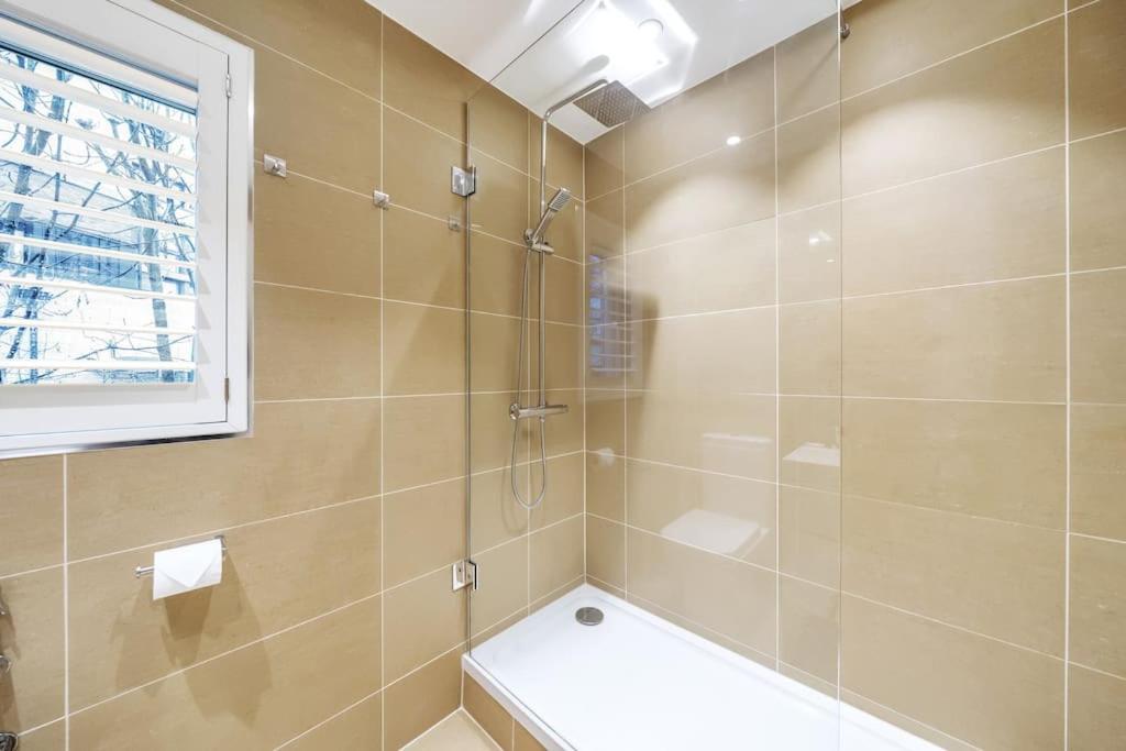 Stylish Contemporary 1 Bed Flat Near London Bridge Appartement Buitenkant foto